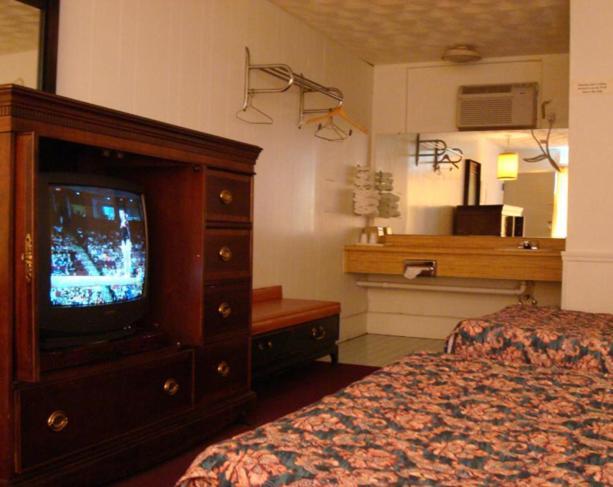 Benton Gray Plaza Motel מראה חיצוני תמונה